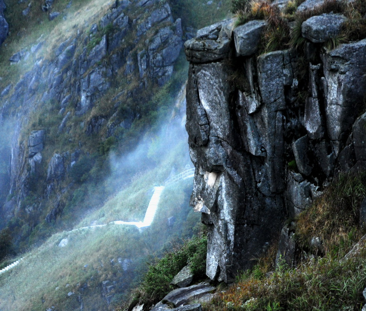 《樵夫毁山神》文言文原文阅读答案翻译注释 《樵夫毁山神》文言文原文阅读答案翻译注释